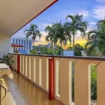 Joyful Esplanade City Stay